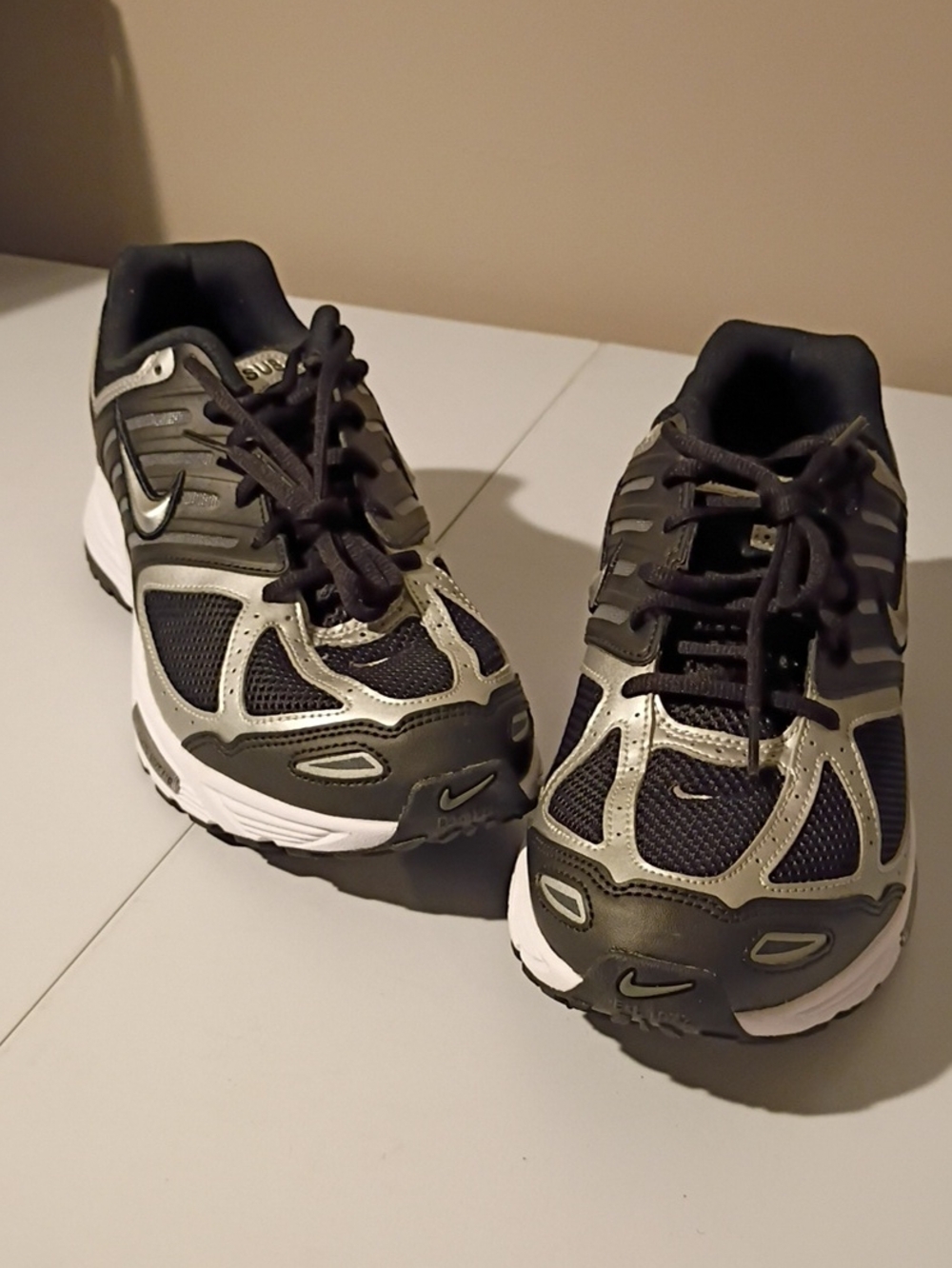 Nike Kids Black and Silver Athletic Sneakers